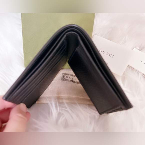 GUCCI GG Marmont leather bi-fold wallet NEW with box dust bag care booklets SOLD - Picture 8 of 16